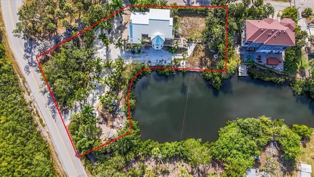 $1,395,000 | 1015 Bayshore Drive, Terra Ceia, FL 34250