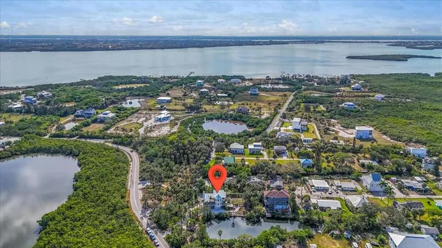 $1,395,000 | 1015 Bayshore Drive, Terra Ceia, FL 34250