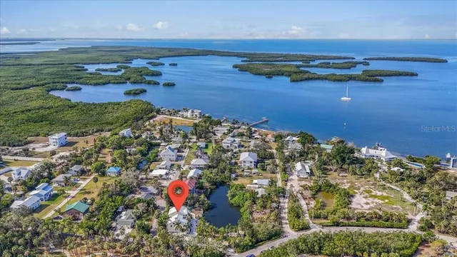 $1,395,000 | 1015 Bayshore Drive, Terra Ceia, FL 34250