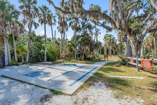 $1,395,000 | 1015 Bayshore Drive, Terra Ceia, FL 34250