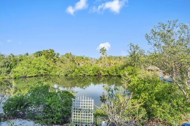 $1,395,000 | 1015 Bayshore Drive, Terra Ceia, FL 34250