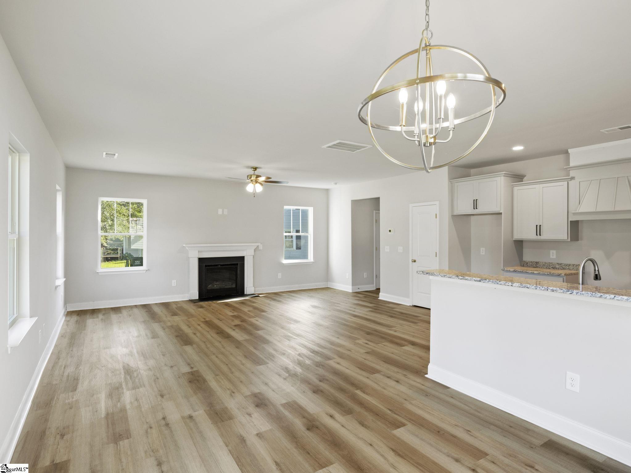 236 J Street Greer, SC 29651 - Photo 7 of 24 Gallery Image 7