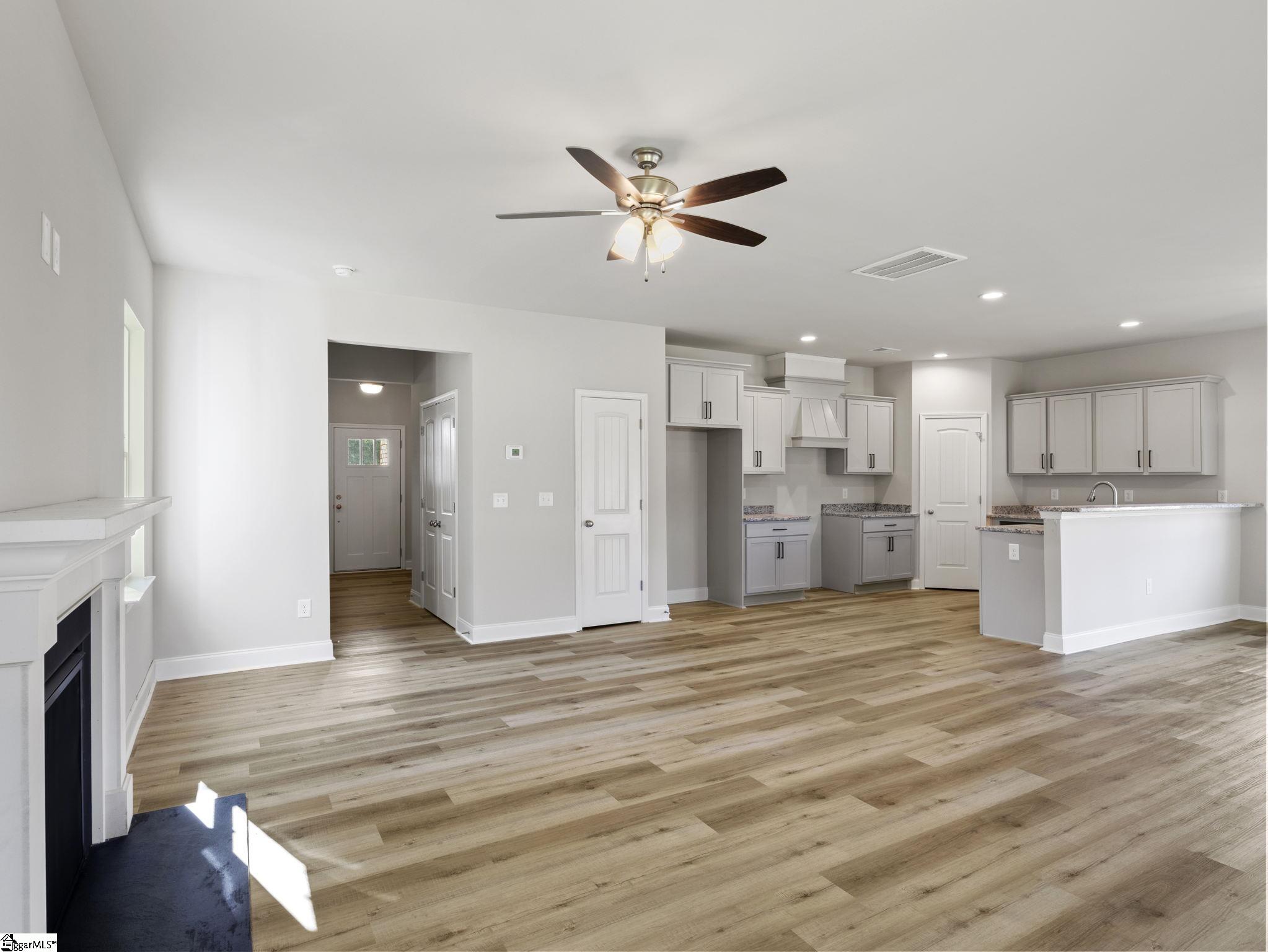 236 J Street Greer, SC 29651 - Photo 8 of 24 Gallery Image 8