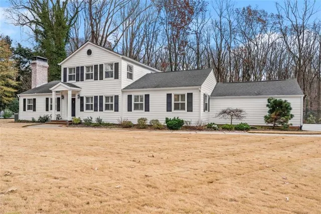 $779,900 | 669 Dixon Drive, Gainesville, GA 30501