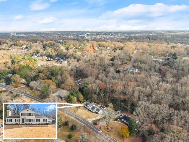 $779,900 | 669 Dixon Drive, Gainesville, GA 30501