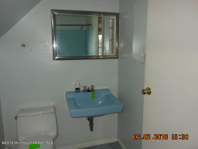 703 Lloyd Road Aberdeen, NJ 07747 - Photo 14 of 18 DSCN8774