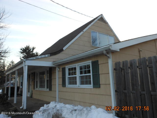 703 Lloyd Road Aberdeen, NJ 07747 - Photo 2 of 18 DSCN8758