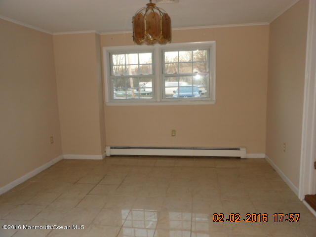 703 Lloyd Road Aberdeen, NJ 07747 - Photo 5 of 18 DSCN8762