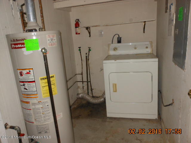 703 Lloyd Road Aberdeen, NJ 07747 - Photo 7 of 18 DSCN8764