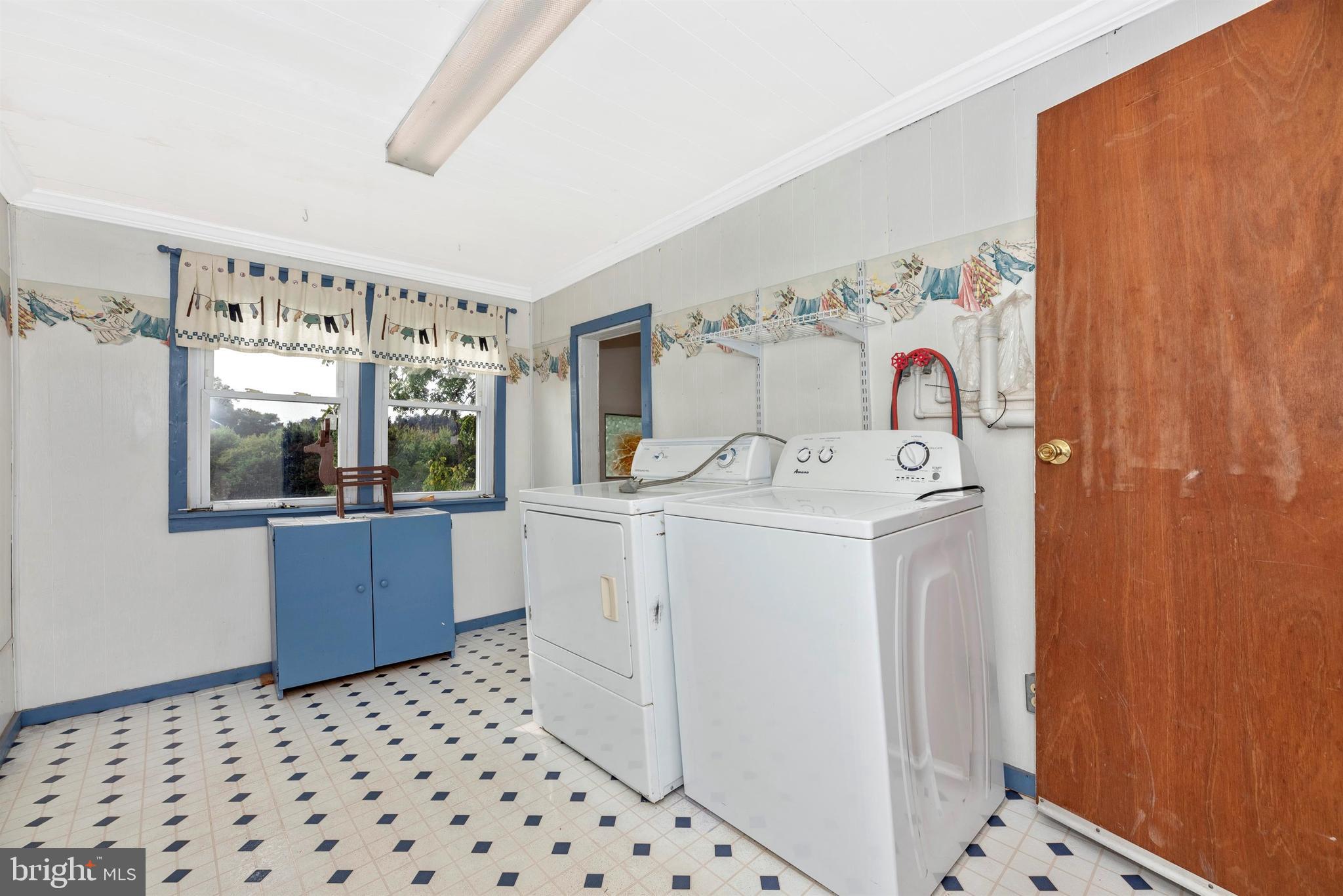 12030 Lookingbill Road Keymar, MD 21757 - Photo 39 of 58 Laundry off kitchen