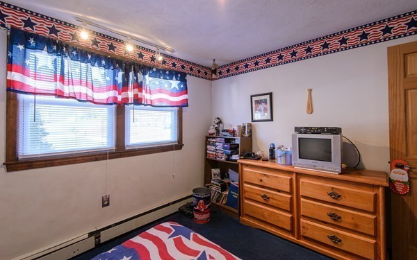 10 Warren Road Tewksbury, MA 01876 - Photo 12 of 21 Gallery Image 12