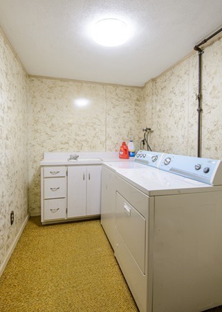 10 Warren Road Tewksbury, MA 01876 - Photo 17 of 21 Gallery Image 17