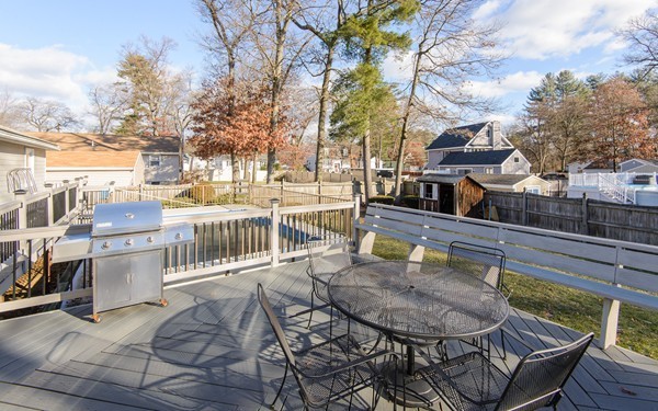 10 Warren Road Tewksbury, MA 01876 - Photo 20 of 21 Gallery Image 20