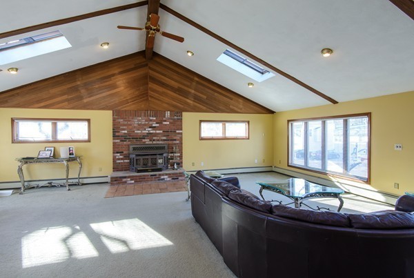 10 Warren Road Tewksbury, MA 01876 - Photo 8 of 21 Gallery Image 8