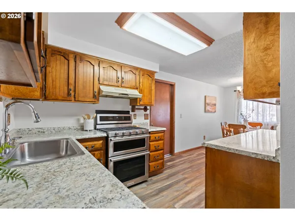 $379,000 | 4214 Southwest Vista Avenue, Pendleton, OR 97801