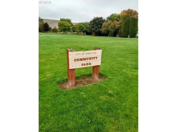 $379,000 | 4214 Southwest Vista Avenue, Pendleton, OR 97801