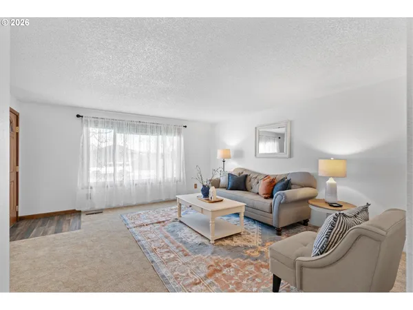 $379,000 | 4214 Southwest Vista Avenue, Pendleton, OR 97801