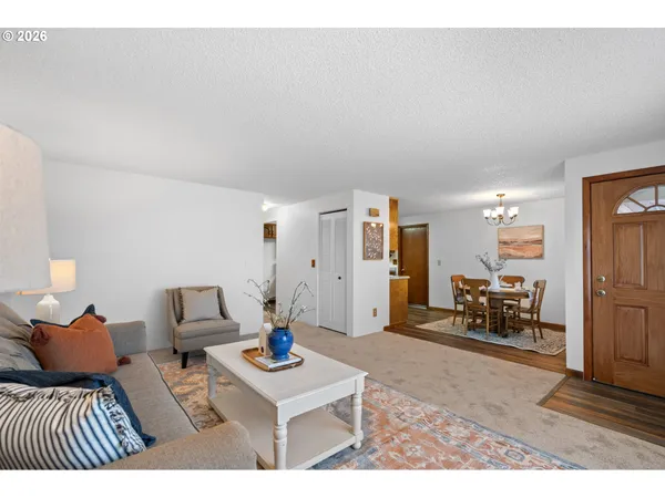 $379,000 | 4214 Southwest Vista Avenue, Pendleton, OR 97801