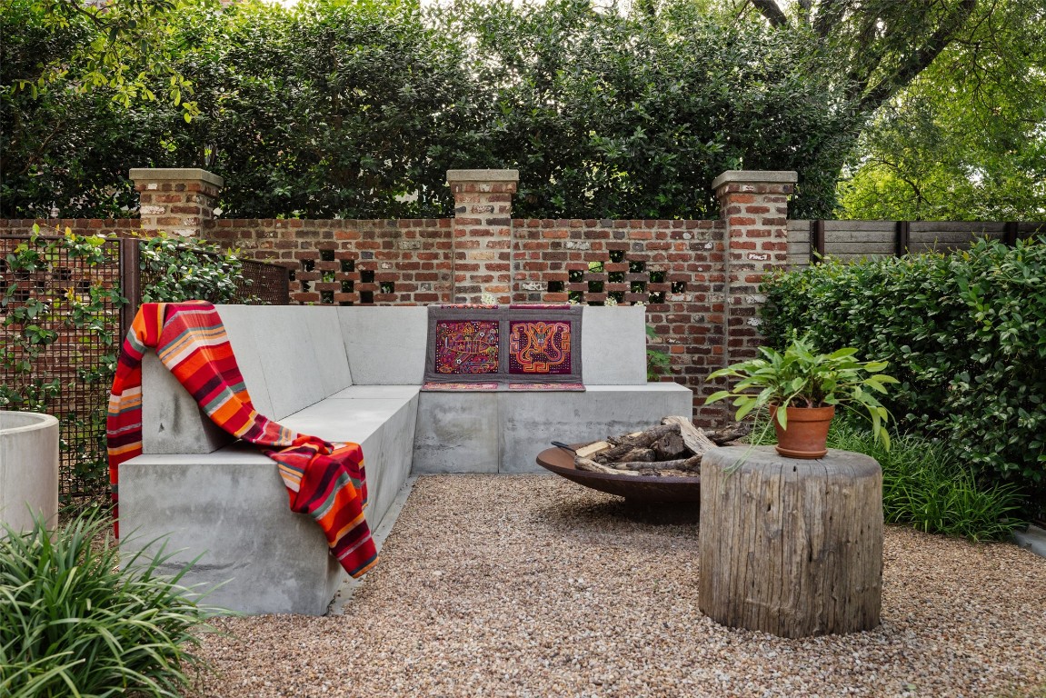 2908 Scenic Drive Austin, TX 78703 - Photo 33 of 40 a view of outdoor space and patio