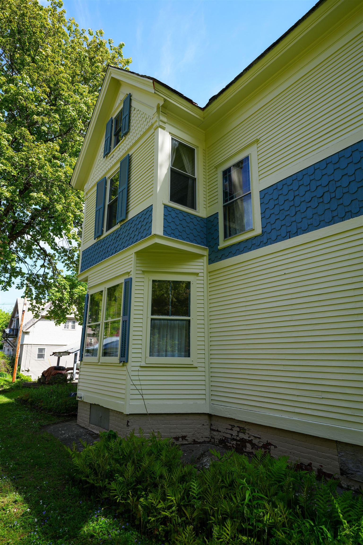 9 Burt Street Rockingham, VT 05101 - Photo 4 of 34