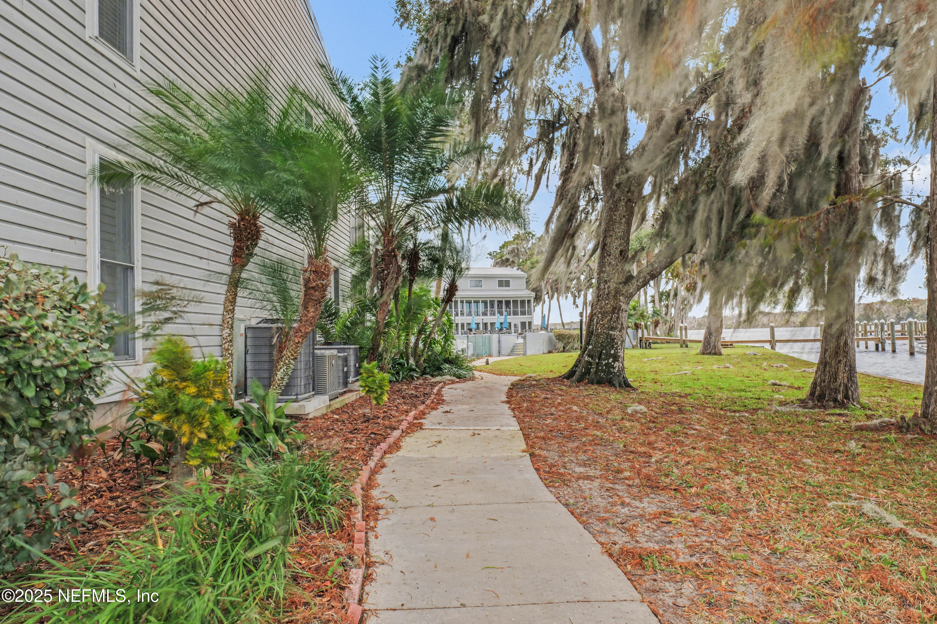 102 River Bend Road, Unit A Welaka, FL 32193 - Photo 12 of 39