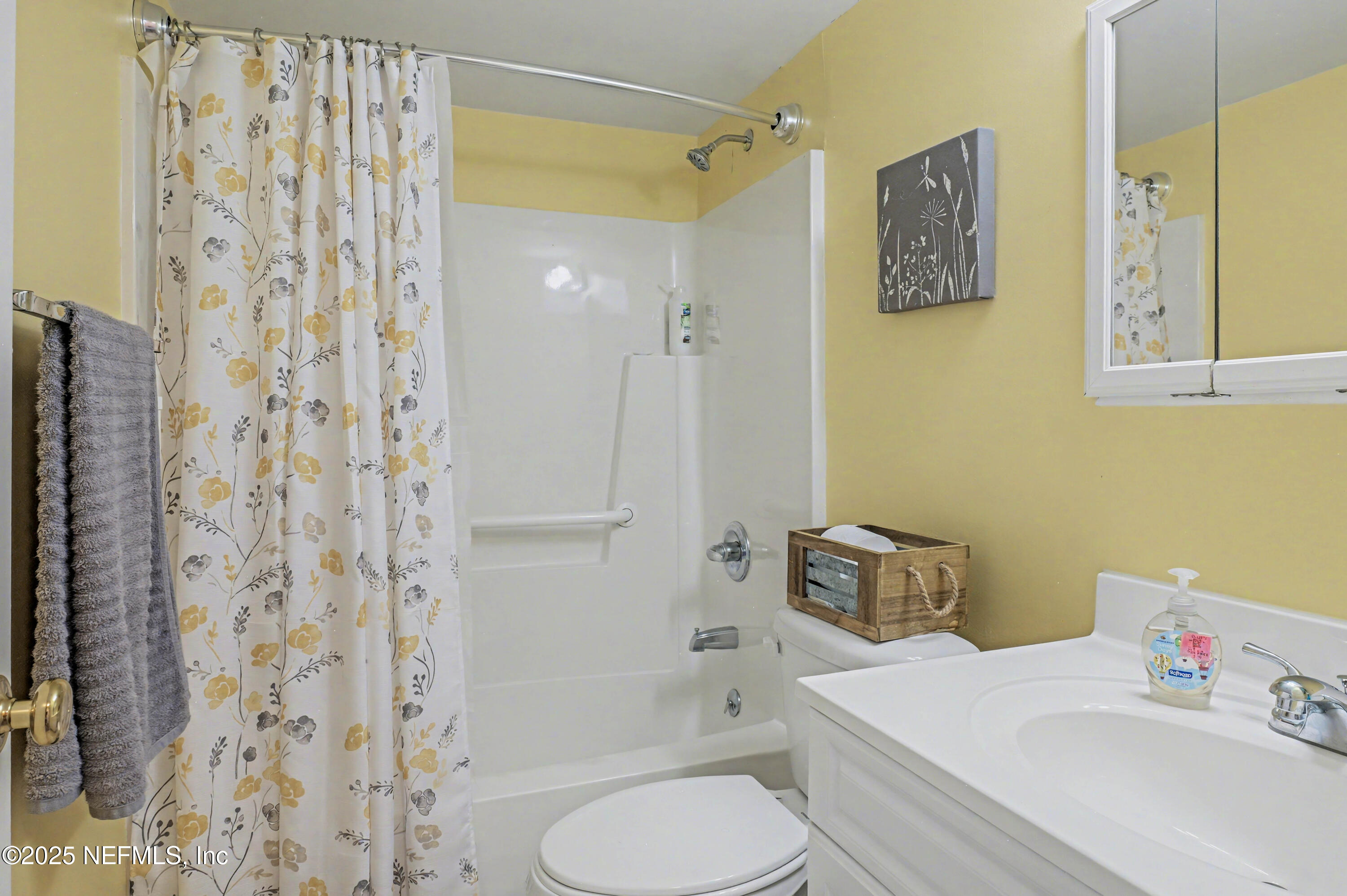 102 River Bend Road, Unit A Welaka, FL 32193 - Photo 33 of 39 a bathroom with a sink toilet and shower