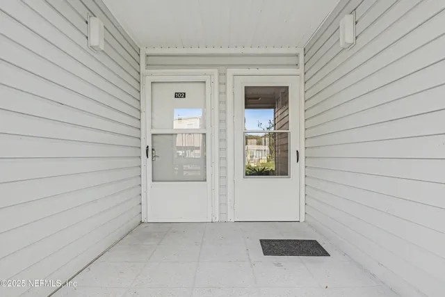 $229,990 | 102 River Bend Road, Unit A, Welaka, FL 32193