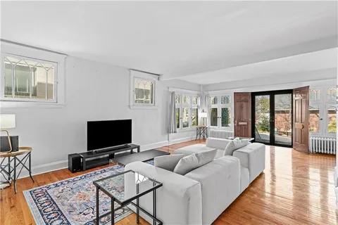 $550,000 | 6 Ellsworth Terrace, Pittsburgh, PA 15213