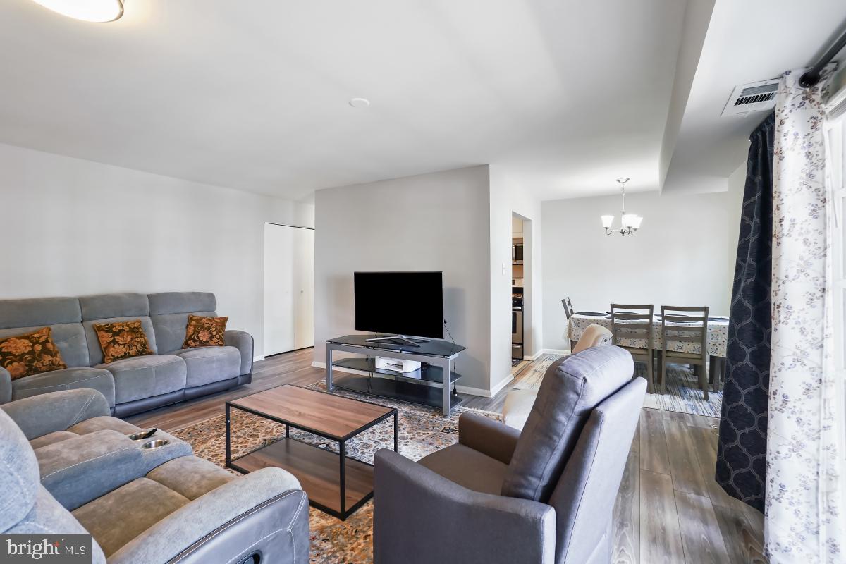 7096 Spring Garden Drive, Unit 104 Springfield, VA 22150 - Photo 6 of 22 Gallery Image 6
