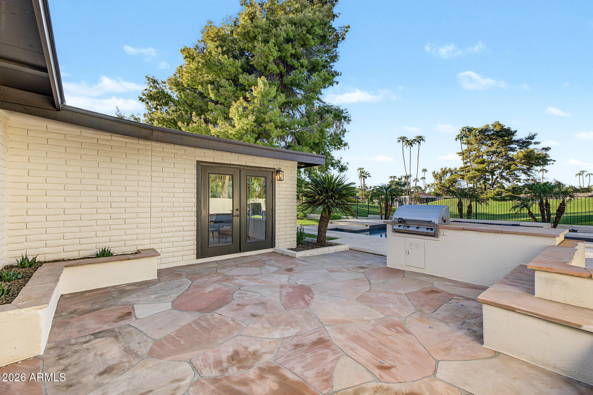 352 West Southern Hills Road Phoenix, AZ 85023 - Photo 77 of 99 84 - Southern Hills