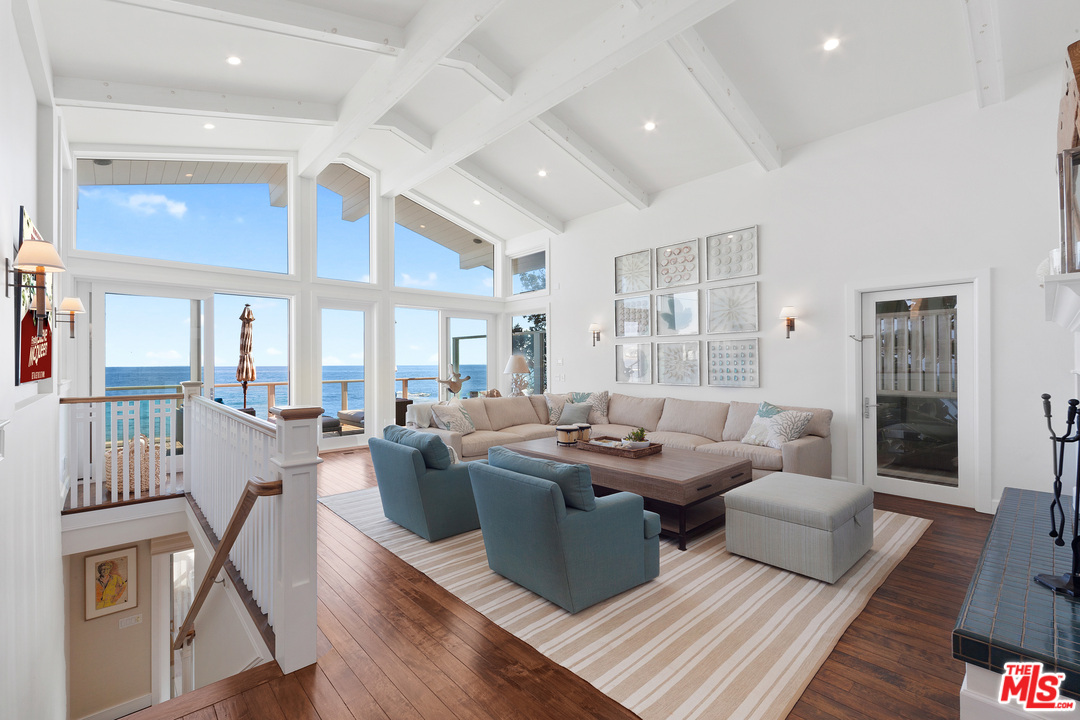 31508 Victoria Point Road Malibu, CA 90265 - Photo 11 of 52