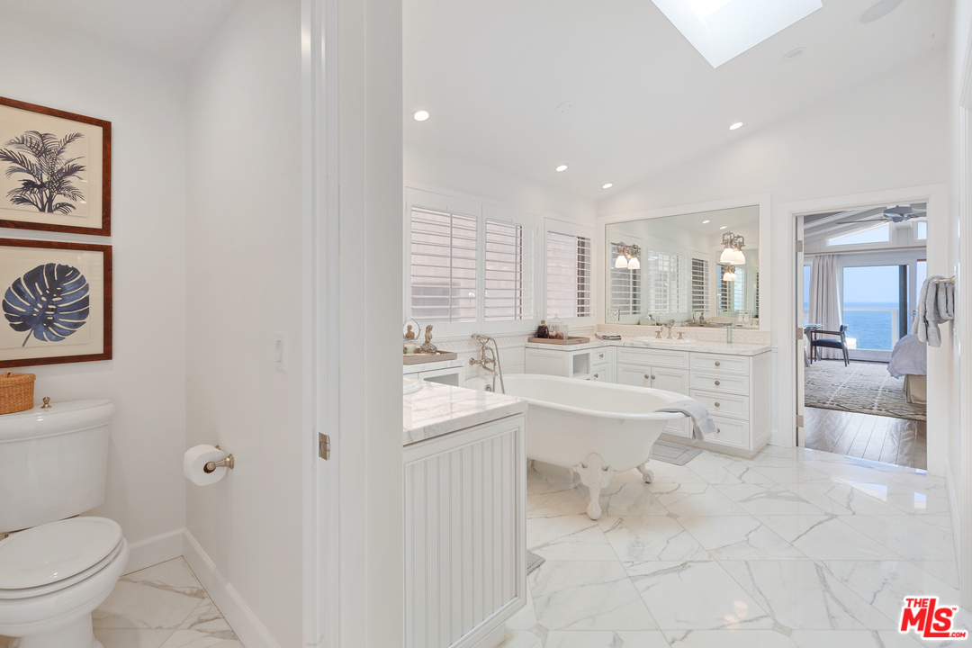 31508 Victoria Point Road Malibu, CA 90265 - Photo 22 of 52