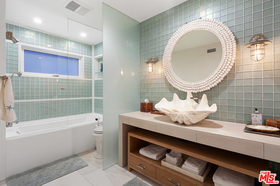 31508 Victoria Point Road Malibu, CA 90265 - Photo 26 of 52