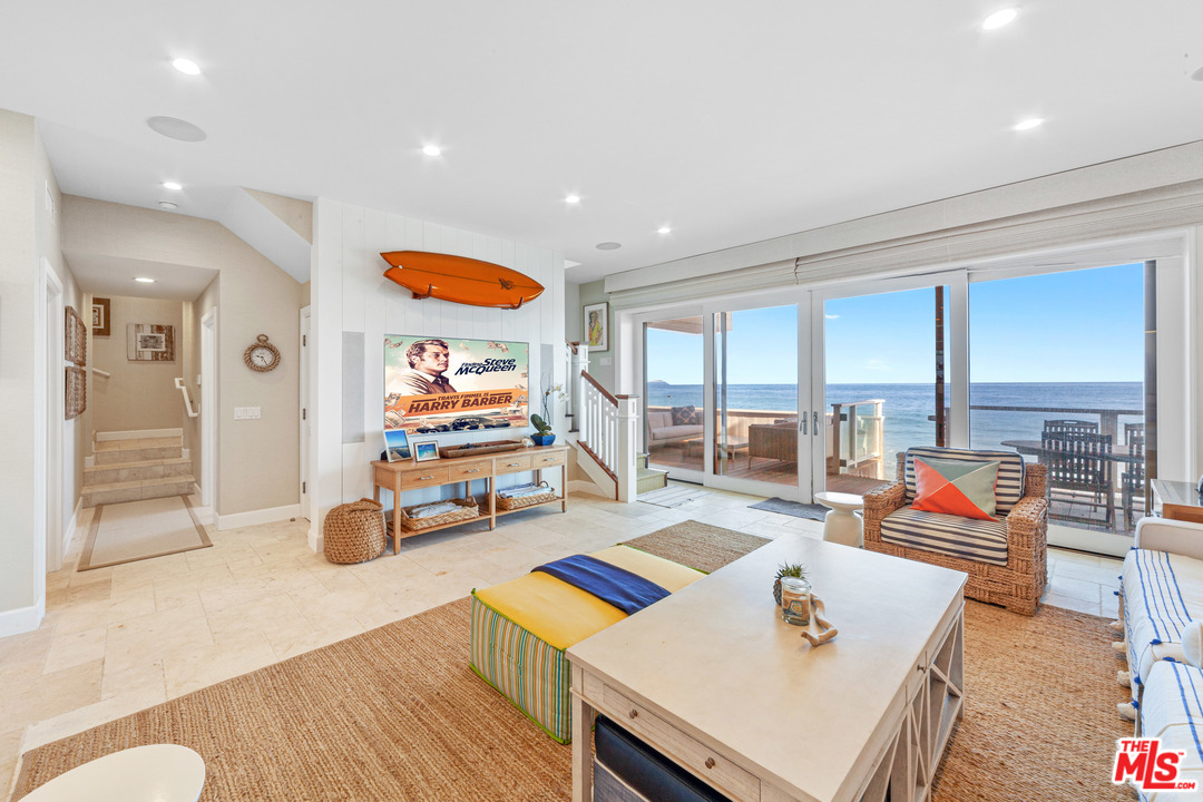 31508 Victoria Point Road Malibu, CA 90265 - Photo 30 of 52