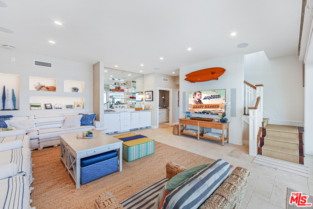 31508 Victoria Point Road Malibu, CA 90265 - Photo 31 of 52