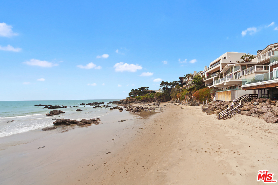 31508 Victoria Point Road Malibu, CA 90265 - Photo 41 of 52