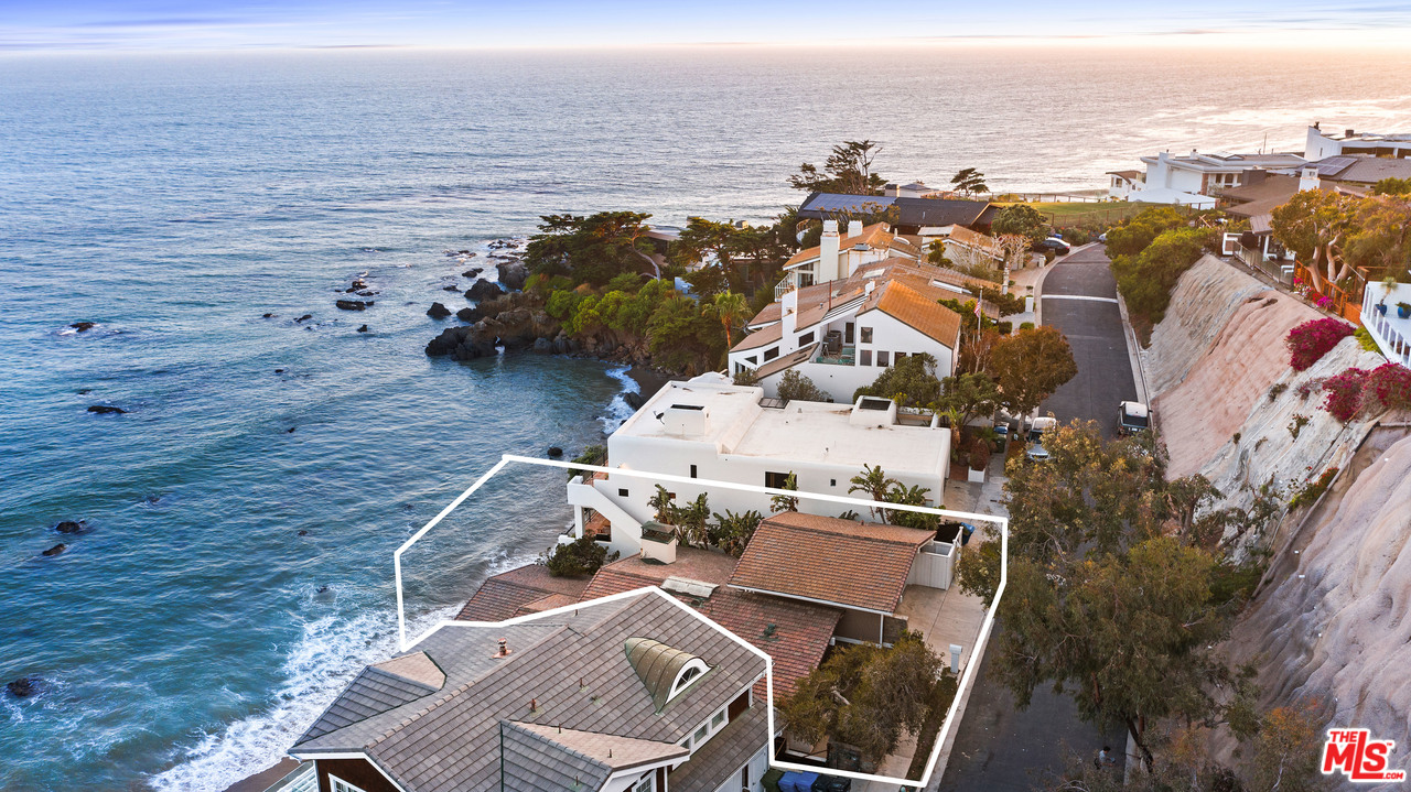 31508 Victoria Point Road Malibu, CA 90265 - Photo 46 of 52