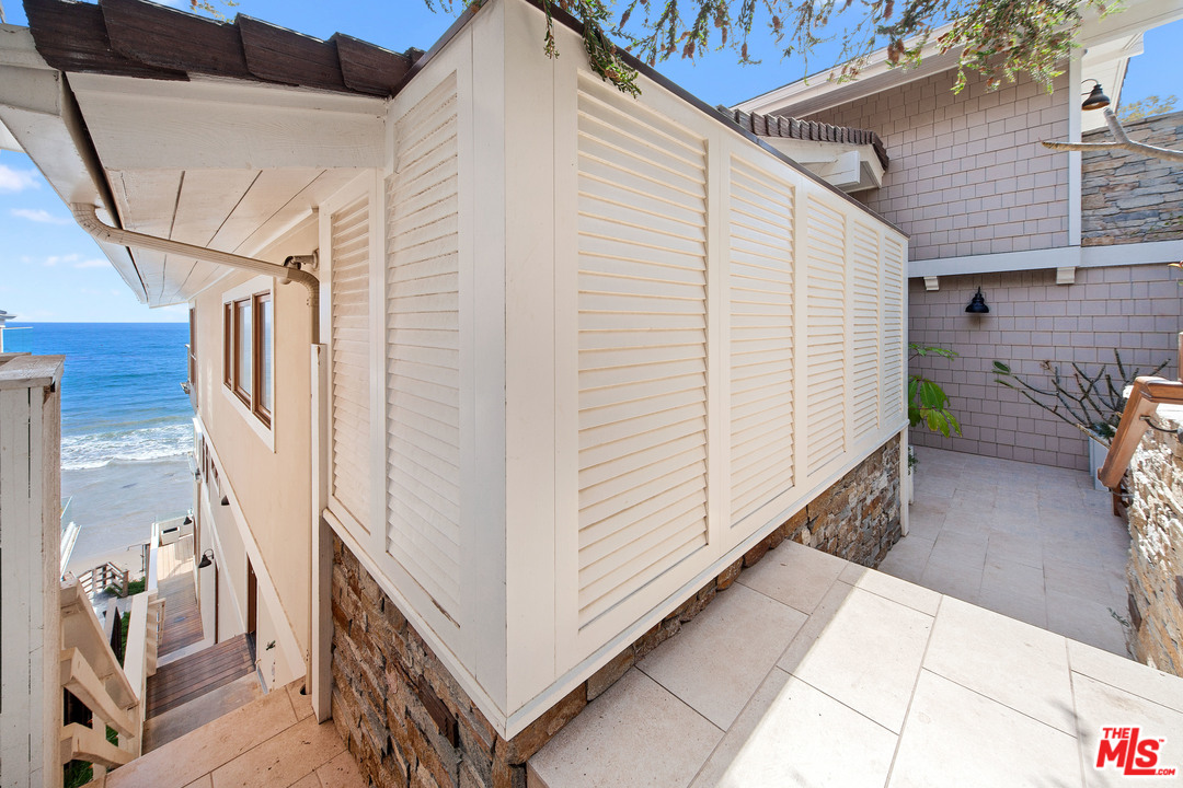 31508 Victoria Point Road Malibu, CA 90265 - Photo 49 of 52