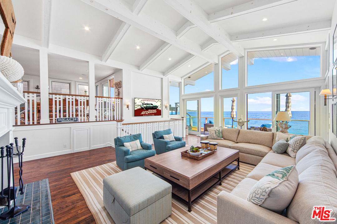 31508 Victoria Point Road Malibu, CA 90265 - Photo 10 of 52