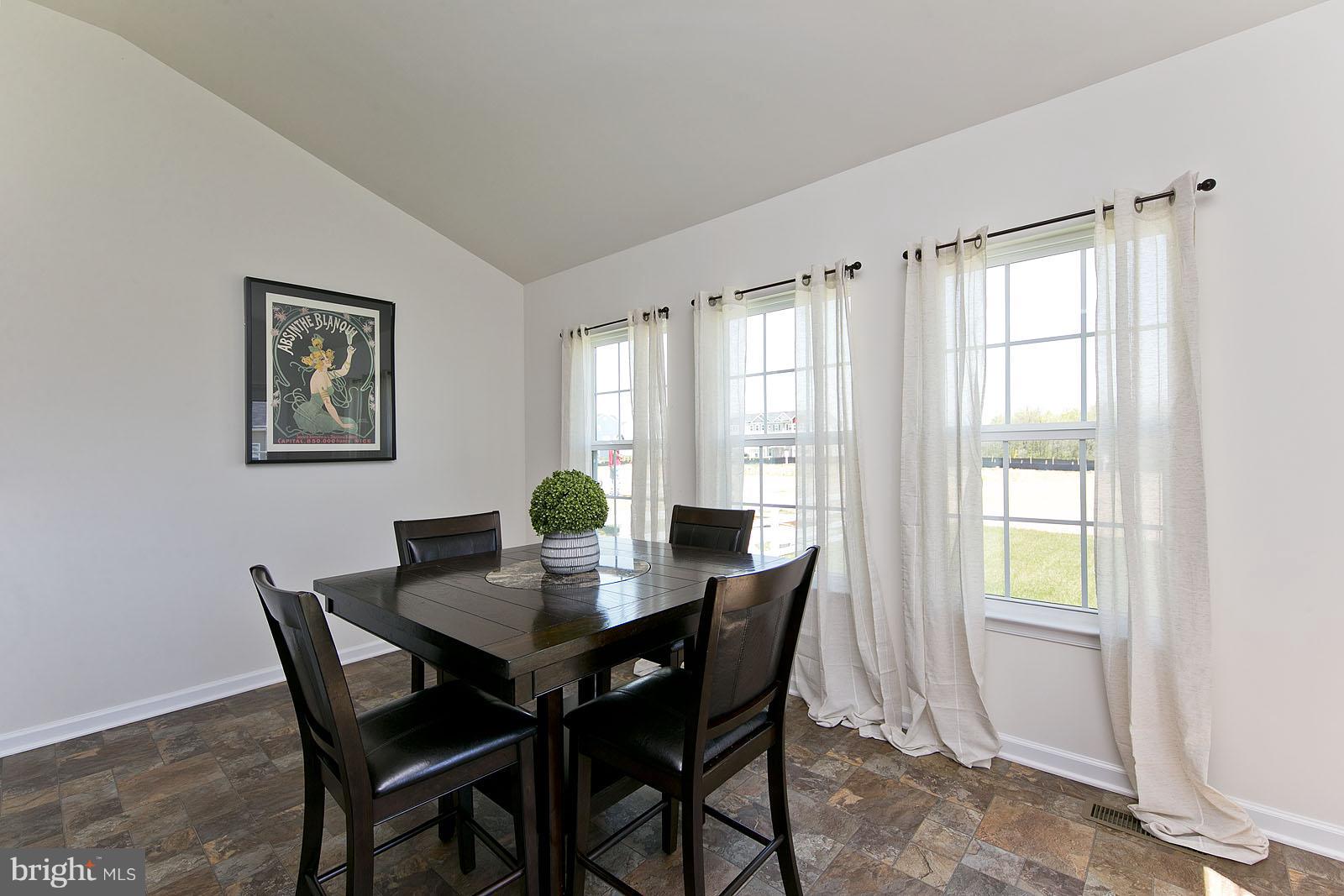 118 Rooftop Court Stephenson, VA 22656 - Photo 13 of 30 Breakfast/Sun Room