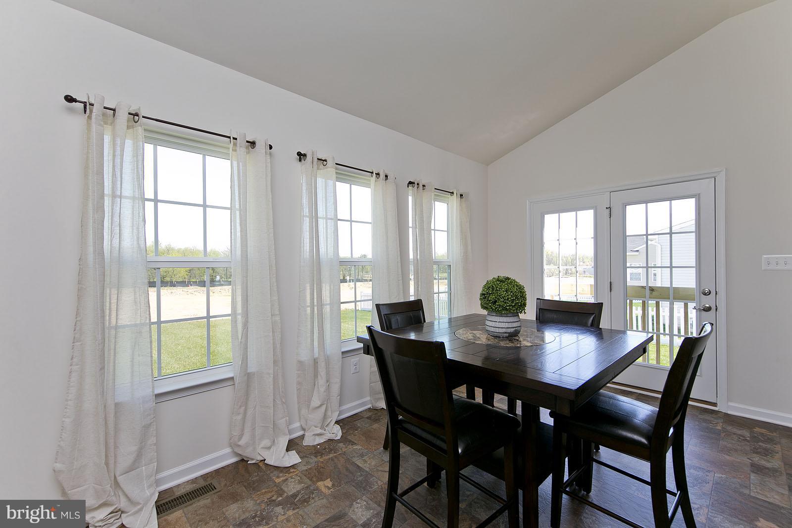 118 Rooftop Court Stephenson, VA 22656 - Photo 15 of 30 Breakfast/Sun Room