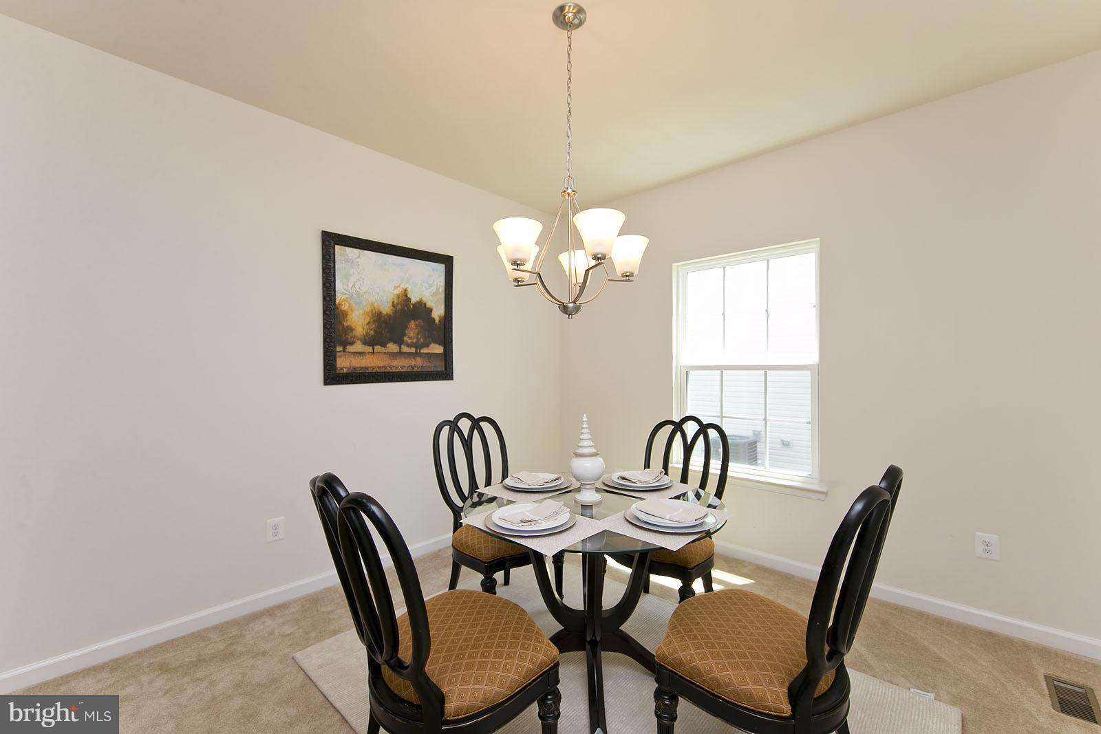 118 Rooftop Court Stephenson, VA 22656 - Photo 3 of 30 Dining Room