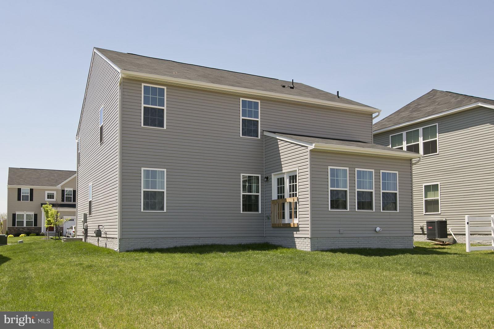118 Rooftop Court Stephenson, VA 22656 - Photo 29 of 30 Exterior (Rear)