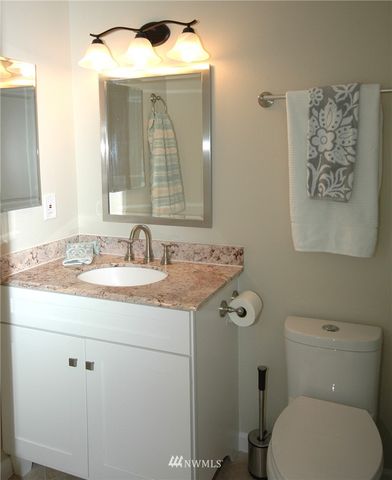 $317,500 | 21843 Southeast 267th Street, Maple Valley, WA 98038