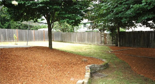 $317,500 | 21843 Southeast 267th Street, Maple Valley, WA 98038