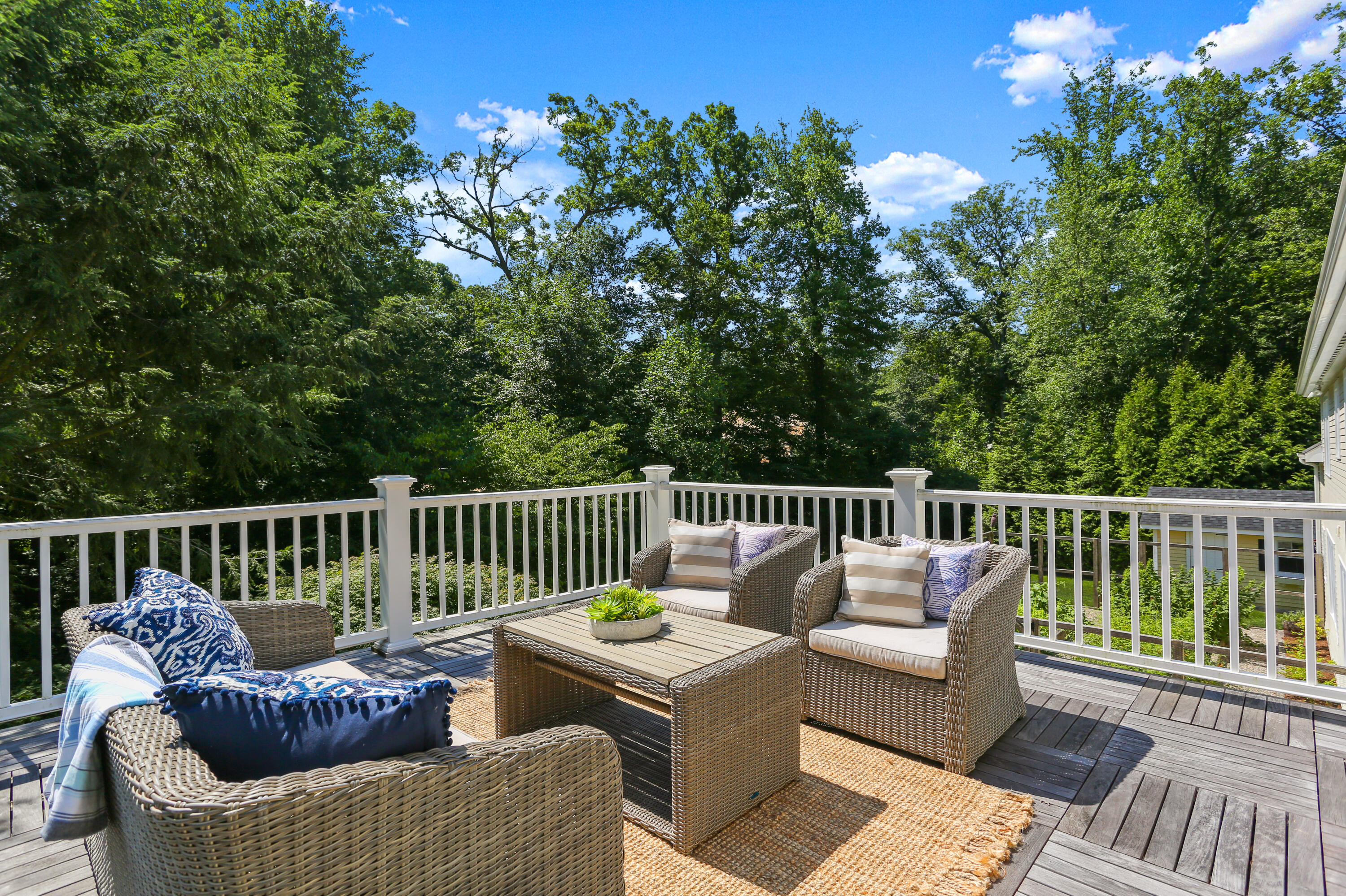 42 Maywood Road Darien, CT 06820 - Photo 18 of 39 18