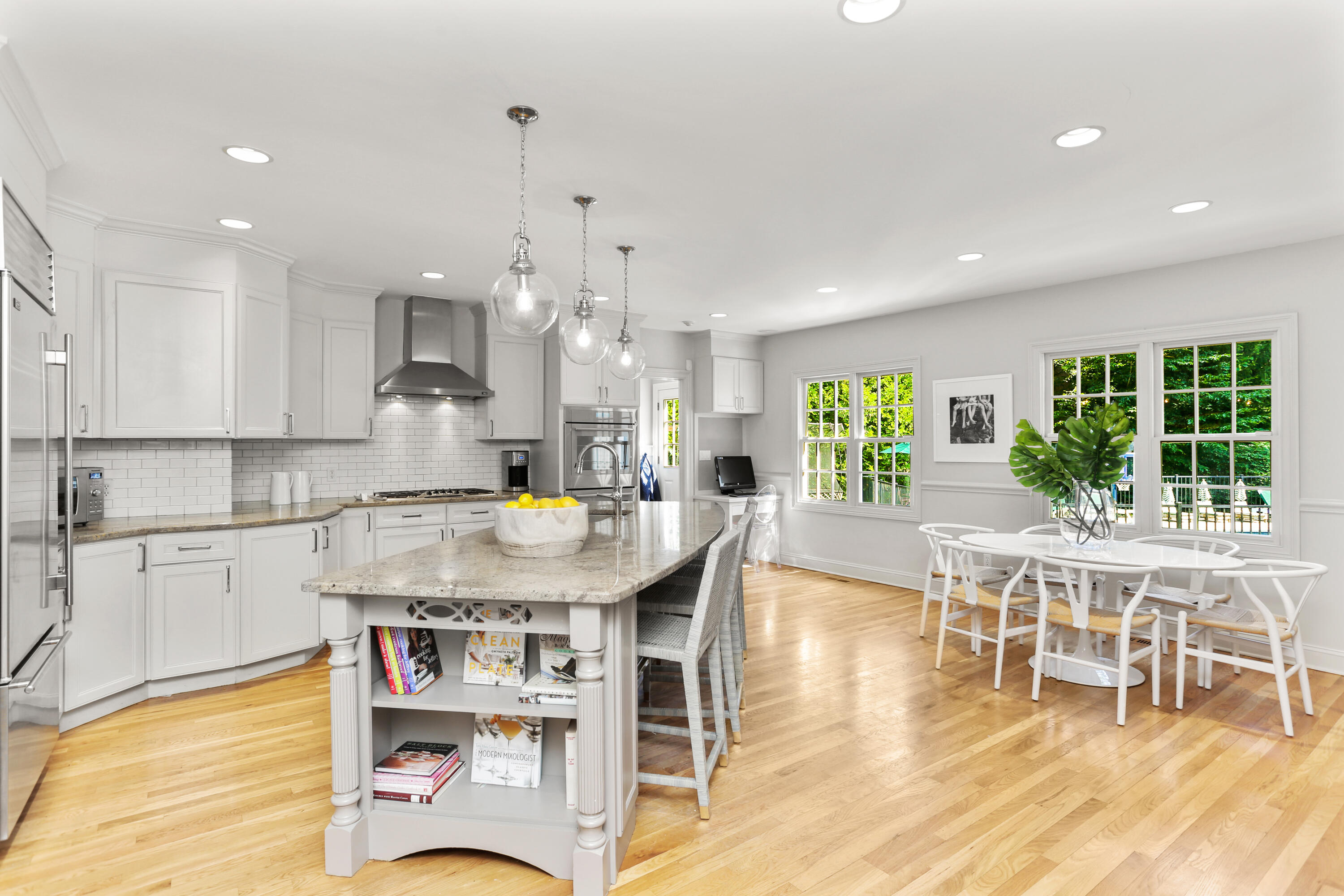 42 Maywood Road Darien, CT 06820 - Photo 4 of 39 4