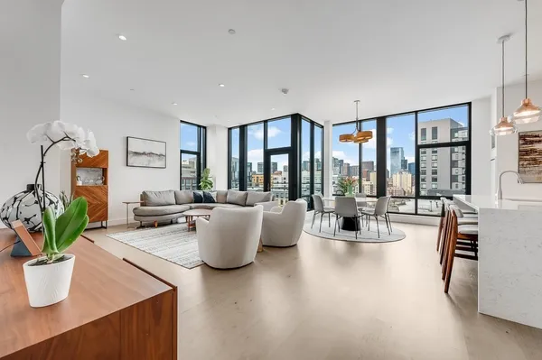 $2,399,000 | 40 Traveler Street, Unit PH802, Boston, MA 02118