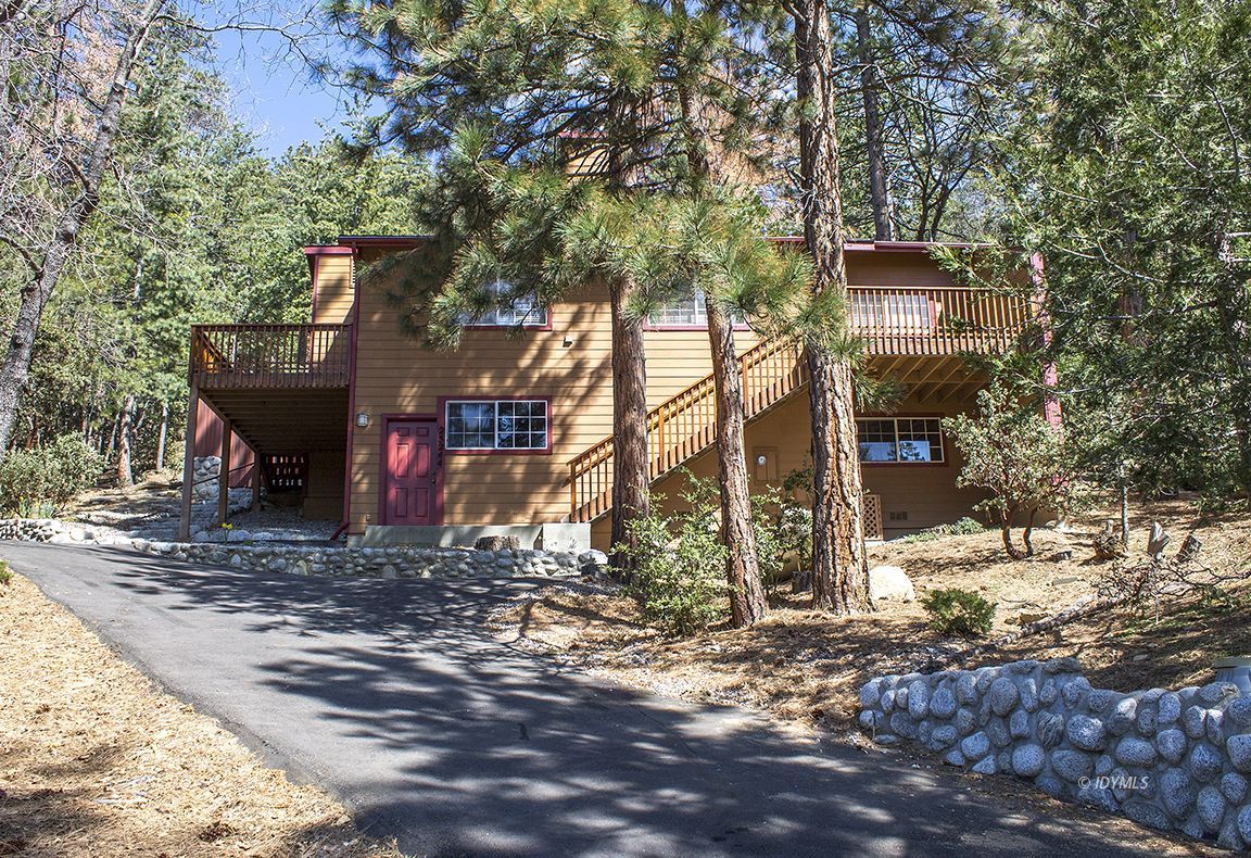 25244 Cougar Road Idyllwild, CA 92549 - Photo 4 of 32 a view of a back yard