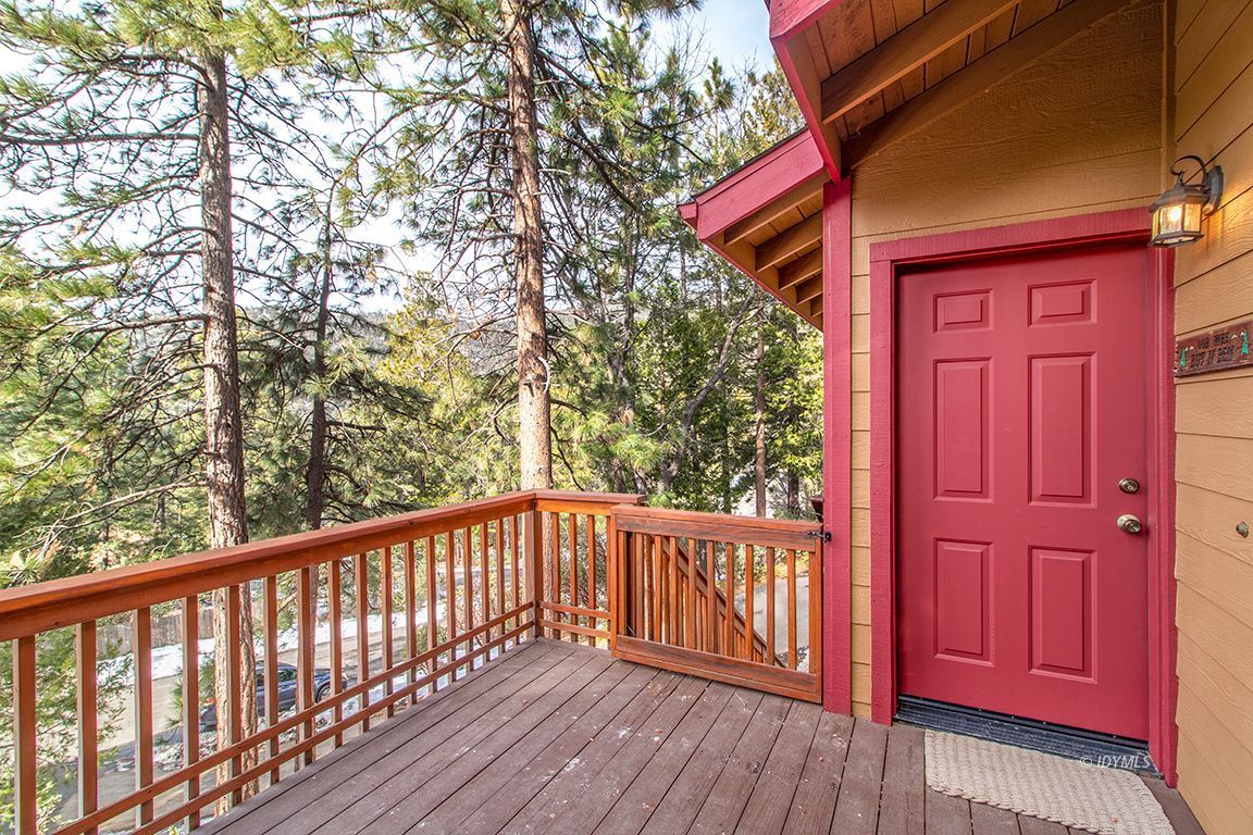 25244 Cougar Road Idyllwild, CA 92549 - Photo 5 of 32 a view of a wooden fence